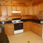 smith-lodge-kitchen