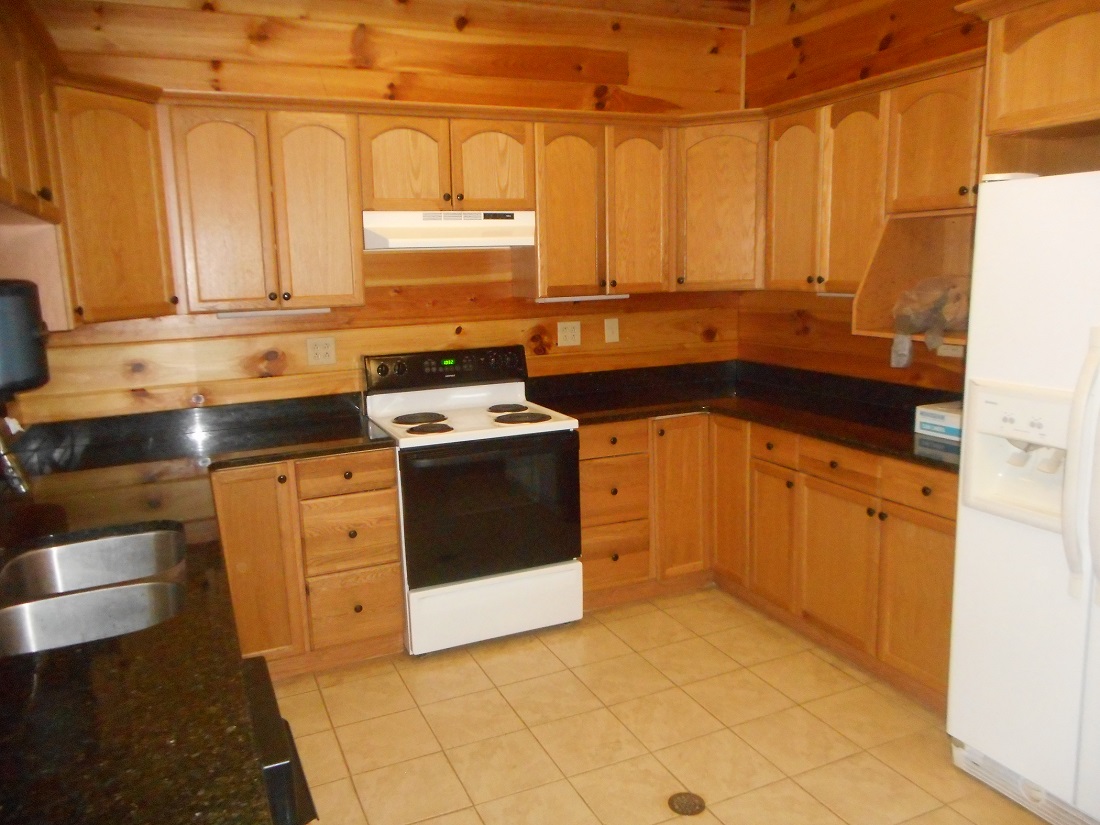 smith-lodge-kitchen